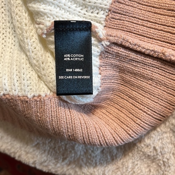 Torrid sweater size 2X - Picture 3 of 4